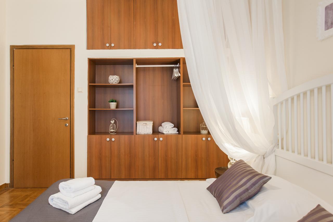 Athenian Home By Livin Urbban Eksteriør billede